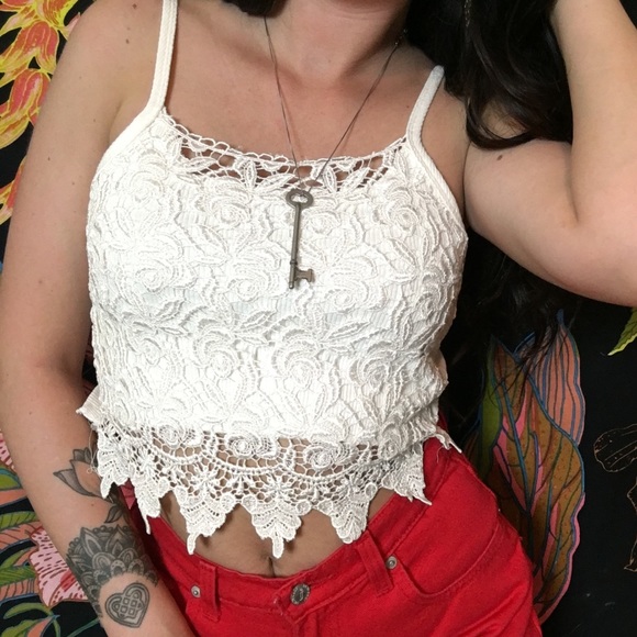 Vintage Tops - VINTAGE / 1990s Crotchet 95% Cotton crop tank